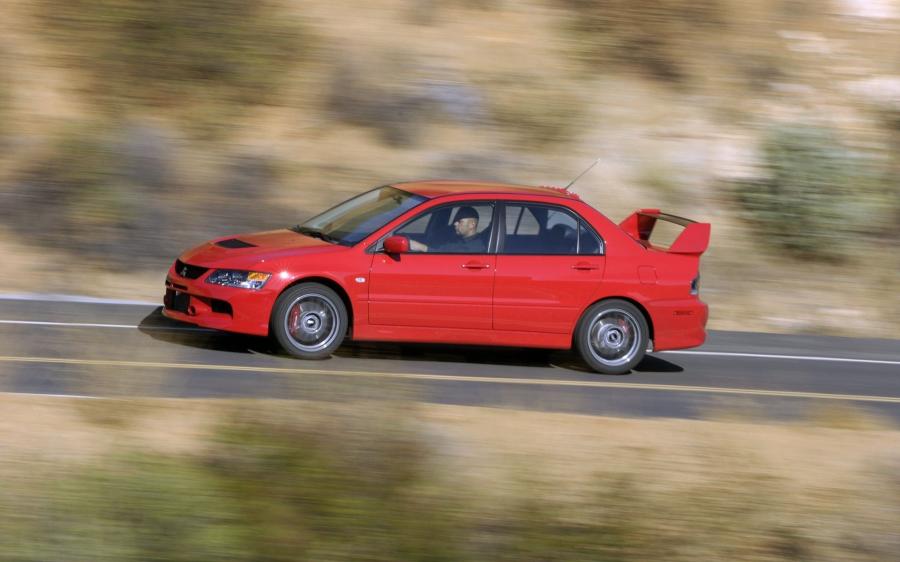  Mitsubishi Lancer Evolution IX MR 2007 года  (фото 20 из 129)